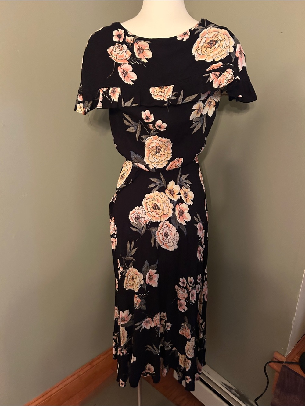 American Rag Black Midi Dress with Pink & Cream Floral Print - Picture 3 of 4